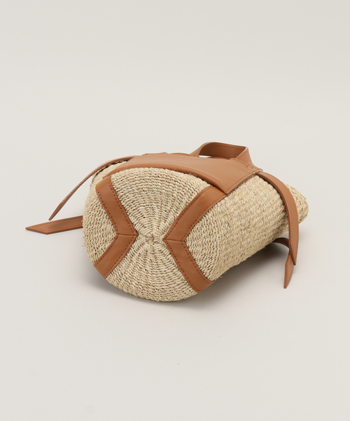 La TOTALITE（ラトータリテ）の「【VIOLAd’ORO/ヴィオラドーロ】abaca*leather combi Bag（ハンドバッグ・レディース・ブラック/キャメル・FREE）」の17枚目の写真