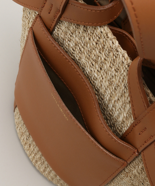 La TOTALITE（ラトータリテ）の「【VIOLAd’ORO/ヴィオラドーロ】abaca*leather combi Bag（ハンドバッグ・レディース・ブラック/キャメル・FREE）」の22枚目の写真