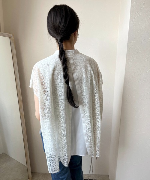 LHELBIE（レルビエ）の「レースレイヤードシャツ（シャツ/ブラウス・レディース・オフホワイト/ブラック・M）」の5枚目の写真