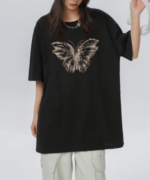 DIAVEL(ディアベル)の「【蝶プリント】韓国ストリート映え バタフライオーバーサイズTシャツ(Tシャツ/カットソー・レディース・ブラック/ホワイト・M)」の18枚目の写真