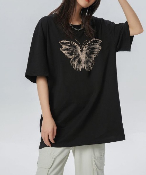 DIAVEL(ディアベル)の「【蝶プリント】韓国ストリート映え バタフライオーバーサイズTシャツ(Tシャツ/カットソー・レディース・ブラック/ホワイト・M)」の16枚目の写真