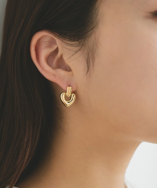 VANNIE U(ヴァニーユー)の「heart lock pierce(ピアス(両耳用)・レディース・シルバー/ゴールド・FREE)」の9枚目の写真