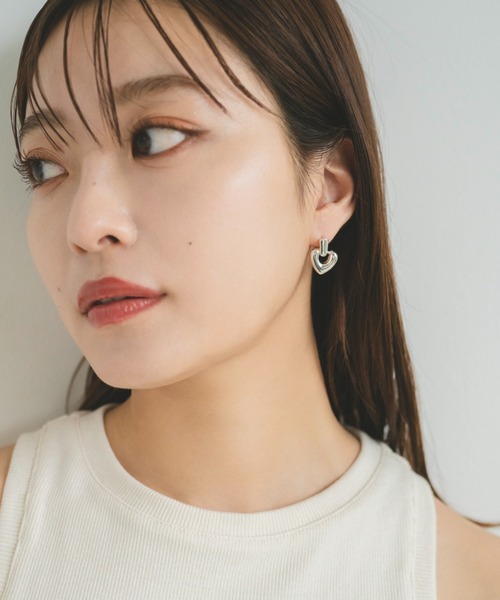 VANNIE U(ヴァニーユー)の「heart lock pierce(ピアス(両耳用)・レディース・シルバー/ゴールド・FREE)」の7枚目の写真