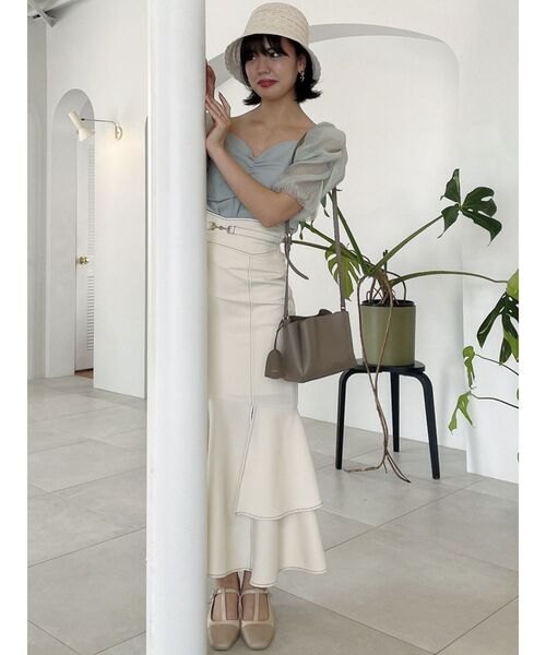 dazzlin（ダズリン）の「ハートギャザーチューブスリーブトップス（Tシャツ/カットソー・レディース・ブラック/ベージュ/グリーン・FREE）」の19枚目の写真