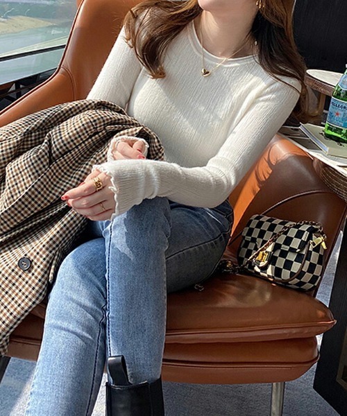 COCOMOMO(ココモモ)の「長袖 メロープルオーバー カットソー クルーネック(Tシャツ/カットソー・レディース・ブルー/ブラック/ホワイト/ベージュ/イエロー/オレンジ/ブラウン/グリーン/ピンク・FREE)」の11枚目の写真