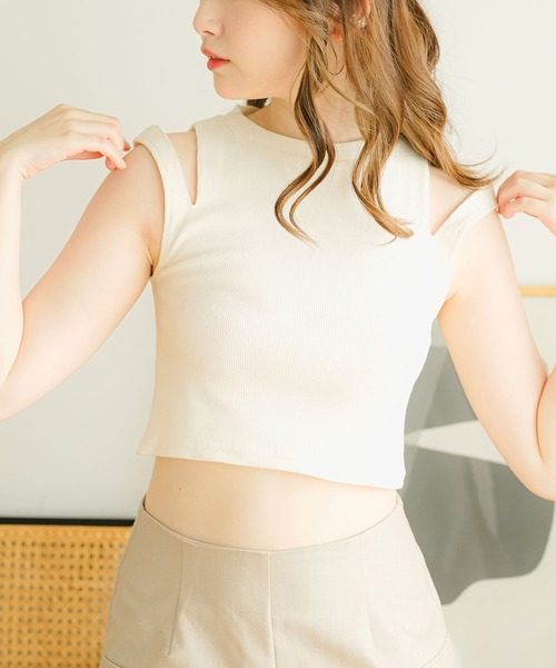 moulis'(ムーリス)の「ショルダースリットハイネックトップス(タンクトップ・レディース・ホワイト/ブラック/ベビーピンク・MEDIUM/LARGE/SMALL)」の2枚目の写真