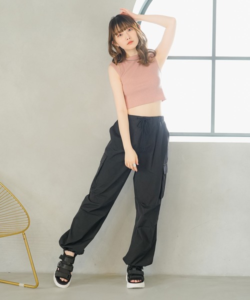 moulis'(ムーリス)の「ショルダースリットハイネックトップス(タンクトップ・レディース・ホワイト/ブラック/ベビーピンク・MEDIUM/LARGE/SMALL)」の13枚目の写真