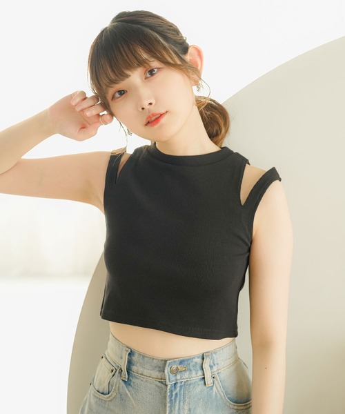 moulis'(ムーリス)の「ショルダースリットハイネックトップス(タンクトップ・レディース・ホワイト/ブラック/ベビーピンク・MEDIUM/LARGE/SMALL)」の17枚目の写真