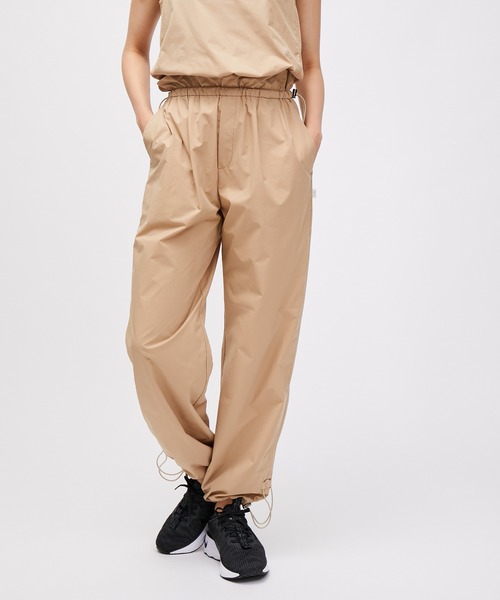 NERGY(ナージー)の「【セットアップ】【水陸両用 & UV & 吸水速乾】カーゴパンツ(その他パンツ・レディース・ブラック/ベージュ/キナリ/グリーン系その他3・M/S)」の16枚目の写真