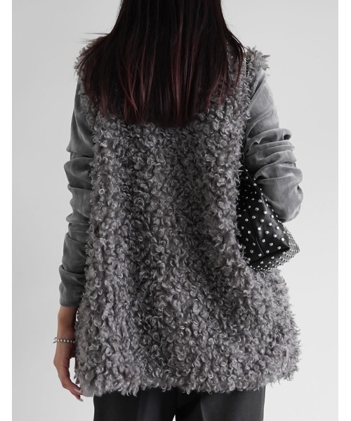 【アダバット】✨極美品✨ダウンベスト　襟ファー　リバーシブル　Lサイズ　ゴルフ アダバット】✨美品✨ゴルフウエア ダウンベスト 襟ファー