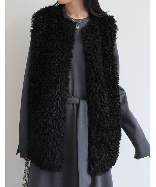 週末値下げ☆リアルファー黒ダウンベスト 楽天市場】ダウン ベスト フード周り サガ フォックス リアルファー