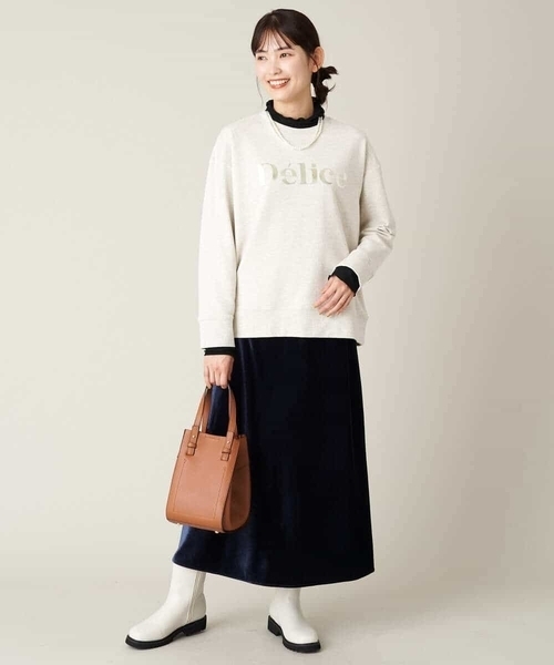 a.v.v(アーヴェヴェ)の「ベロアセミフレアスカート(スカート・レディース・ライトグレー/ネイビー/カーキ・40/36/38/34/42)」の13枚目の写真