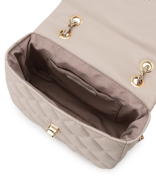 OPAQUE.CLIP（オペークドットクリップ）の「◆【2WAY】キルティングチェーンショルダー（ショルダーバッグ・レディース・ブラック系1/ブラック/ライトベージュ・00）」の4枚目の写真