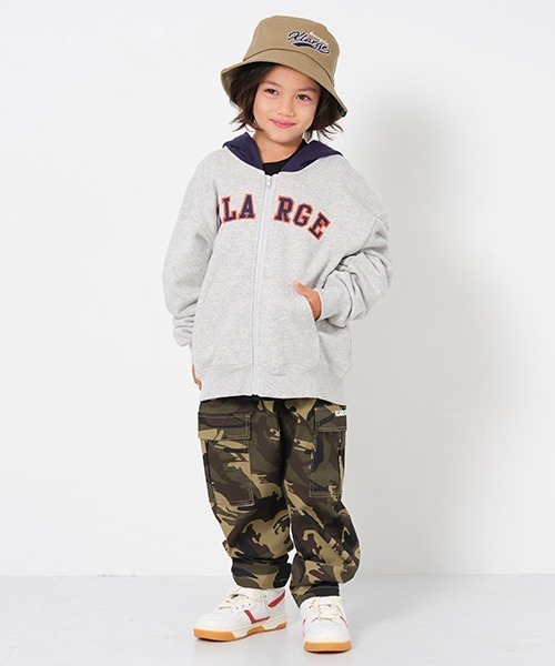 XLARGE KIDS(エクストララージキッズ)の「カモフラカーゴロングパンツ(カーゴパンツ・キッズ・モカ/ライトグレー・120cm/130cm/140cm/100cm/110cm/90cm)」の4枚目の写真