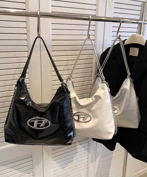 non-hedge(ノンヘッジ)の「Rロゴ2WAYバッグ(バックパック/リュック・レディース・ブラック/シルバー/アイボリー・FREE)」の4枚目の写真