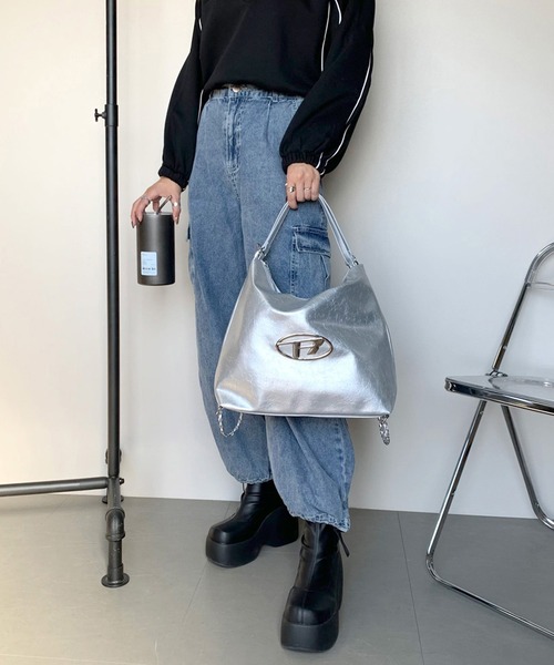 non-hedge(ノンヘッジ)の「Rロゴ2WAYバッグ(バックパック/リュック・レディース・ブラック/シルバー/アイボリー・FREE)」の7枚目の写真