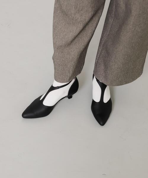 SENSE OF PLACE by URBAN RESEARCH（センスオブプレイスバイアーバンリサーチ）の「Tストラップパンプス（パンプス・レディース・シルバー/アイボリー/ブラック・SMALL/LARGE/MEDIUM）」の14枚目の写真