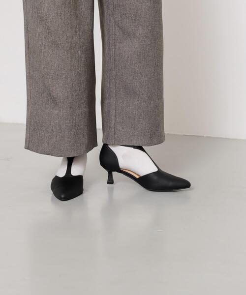 SENSE OF PLACE by URBAN RESEARCH（センスオブプレイスバイアーバンリサーチ）の「Tストラップパンプス（パンプス・レディース・シルバー/アイボリー/ブラック・SMALL/LARGE/MEDIUM）」の18枚目の写真