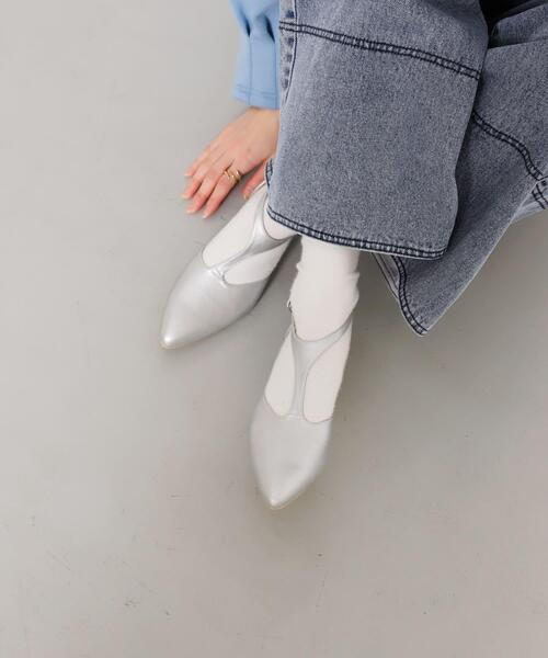 SENSE OF PLACE by URBAN RESEARCH（センスオブプレイスバイアーバンリサーチ）の「Tストラップパンプス（パンプス・レディース・シルバー/アイボリー/ブラック・SMALL/LARGE/MEDIUM）」の4枚目の写真