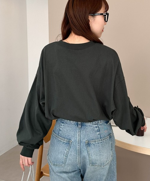 DISCOAT（ディスコート）の「【WEB限定】スーベニアグラフィックロングTシャツ《ユニセックス》（Tシャツ/カットソー・レディース・オフホワイト/チャコールグレー/ライトベージュ・FREE）」の11枚目の写真