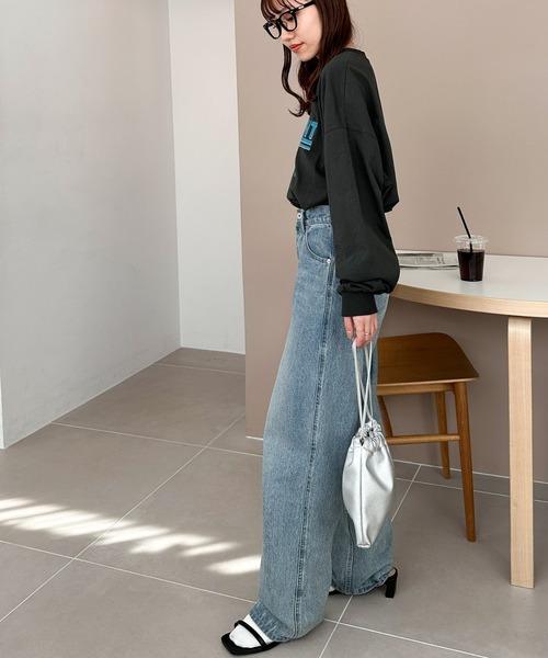 DISCOAT（ディスコート）の「【WEB限定】スーベニアグラフィックロングTシャツ《ユニセックス》（Tシャツ/カットソー・レディース・オフホワイト/チャコールグレー/ライトベージュ・FREE）」の7枚目の写真