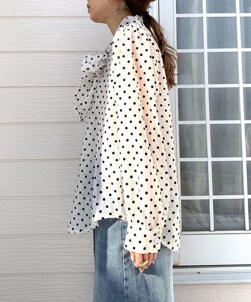 Q(キュー)の「ドットタイブラウス(シャツ/ブラウス・レディース・ブラック系/ベージュ系・MEDIUM)」の5枚目の写真