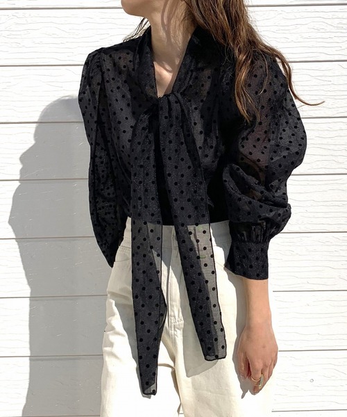 Q(キュー)の「ドットタイブラウス(シャツ/ブラウス・レディース・ブラック系/ベージュ系・MEDIUM)」の11枚目の写真
