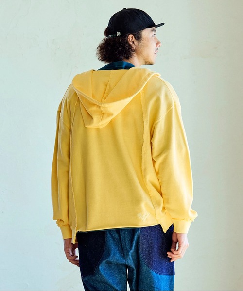 go slow caravan(ゴースローキャラバン)の「UNIQUEインレイ切替フーディーPIGMENT DYE(パーカー・メンズ・ラベンダー/ミント/イエロー・MEDIUM/LARGE/X-LARGE)」の15枚目の写真