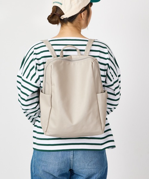 【極美品】　コールハーン　リュック　オールレザー　シルバーロゴ　A4収納◎ polka polka / ポルカポルカ 収納上手になれる フェイクレザー