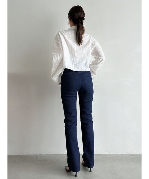 dazzlin（ダズリン）の「【WEB限定】コットンシャーリングシャツ（シャツ/ブラウス・レディース・オフホワイト/ブラック・FREE）」の9枚目の写真