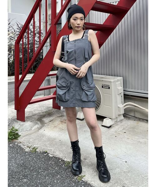 MURUA（ムルーア）の「カーゴベアミニワンピース（ワンピース・レディース・ホワイト/ブラック/グレー・FREE）」の7枚目の写真