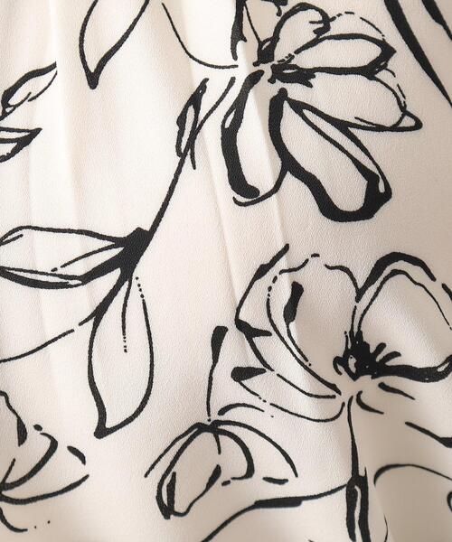 DRESKIP（ドレスキップ）の「◆【無理せずキレイ/イージーケア】ゴールドパーツがアクセント タックブラウス（シャツ/ブラウス・レディース・オフホワイト/アイボリー系/サックスブルー/ブラック系・02/03/04）」の12枚目の写真