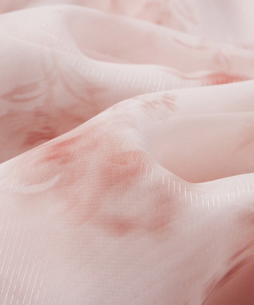 SAISON DE PAPILLON(セゾンドパピヨン)の「花柄シフォン生地ミモレ丈ワンピース(ワンピース・レディース・パープル/ブラウン/ピンク/ブラック・S/M/L)」の7枚目の写真