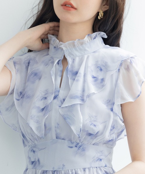 SAISON DE PAPILLON(セゾンドパピヨン)の「花柄シフォン生地ミモレ丈ワンピース(ワンピース・レディース・パープル/ブラウン/ピンク/ブラック・S/M/L)」の21枚目の写真