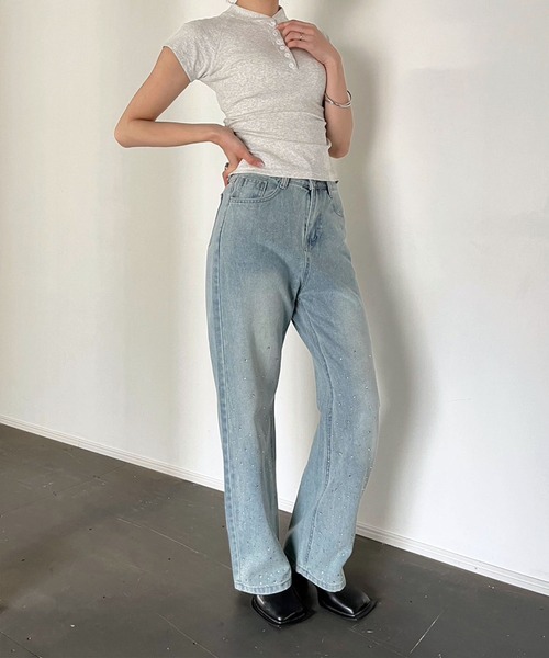 Jewelobe（ジュエローブ）の「ヘンリーネックサイドギャザークロップドTシャツ（Tシャツ/カットソー・レディース・オフホワイト/ブラック/グレー・FREE）」の11枚目の写真