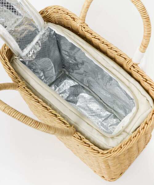 URBAN RESEARCH DOORS(アーバンリサーチドアーズ)の「UTILE ピクニッククーラーバッグ L(かごバッグ・レディース・ナチュラル・LARGE)」の3枚目の写真