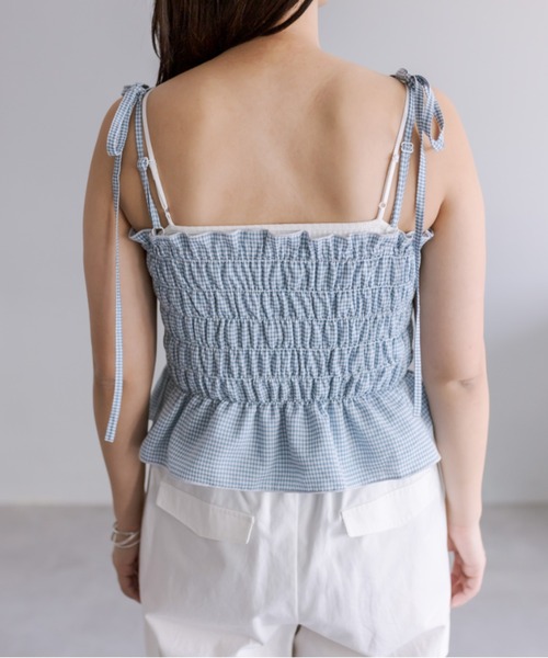 OLIVE des OLIVE(オリーブデオリーブ)の「肩リボンシャーリングビスチェ(シャツ/ブラウス・レディース・オフホワイト/ブラック/サックスブルー/ブラック系・FREE)」の11枚目の写真