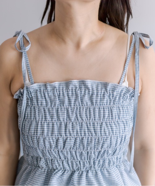 OLIVE des OLIVE(オリーブデオリーブ)の「肩リボンシャーリングビスチェ(シャツ/ブラウス・レディース・オフホワイト/ブラック/サックスブルー/ブラック系・FREE)」の6枚目の写真