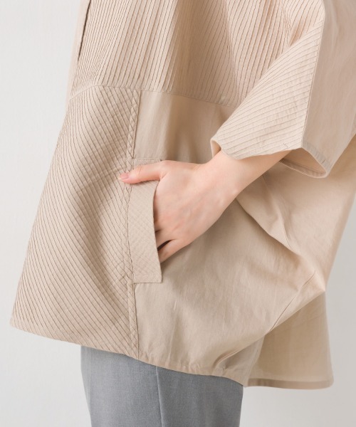 OMNES（オムネス）の「コットンキャンブリックピンタックドルマンシャツ半袖（シャツ/ブラウス・レディース・チャコール/キャメル/グリーン/ラベンダー/ホワイト/ベージュ・FREE）」の20枚目の写真