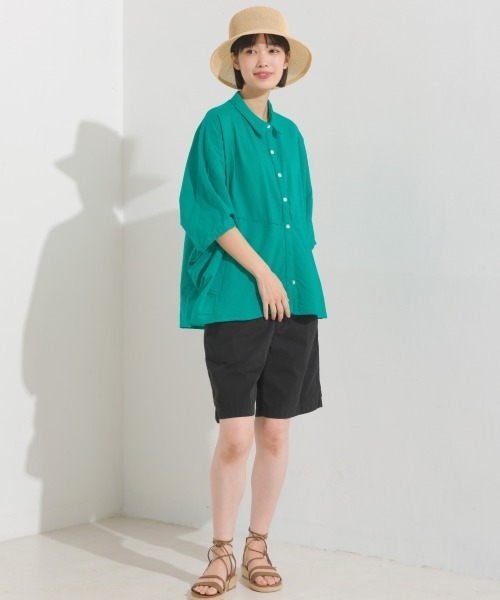 OMNES（オムネス）の「コットンキャンブリックピンタックドルマンシャツ半袖（シャツ/ブラウス・レディース・チャコール/キャメル/グリーン/ラベンダー/ホワイト/ベージュ・FREE）」の14枚目の写真