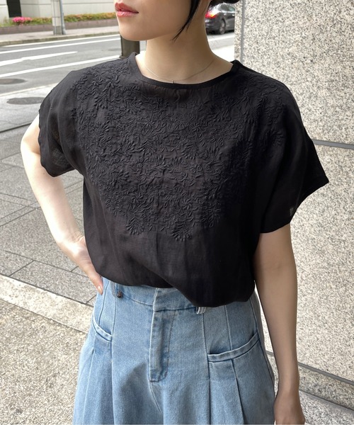 StyleSea(スタイルシー)の「【リネン混】フロント刺繍プルオーバー(Tシャツ/カットソー・レディース・ブラック/オフホワイト/グレー・FREE)」の3枚目の写真