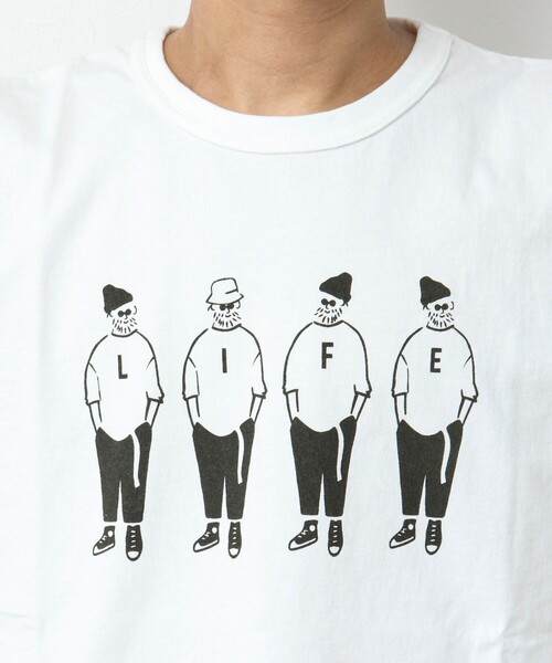 BARNS OUTFITTERS（バーンズアウトフィッターズ）の「【BARNS OUTFITTERS】別注タフネックTシャツ LIFE（Tシャツ/カットソー・メンズ・ホワイト/ブルー/チャコールグレー/グレイッシュベージュ・S/M/L）」の13枚目の写真