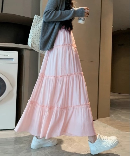 gossip!ロサンゼルス(ゴシップロサンゼルス)の「シンプルフェミニンフリルロングボリュームティアードスカート /体型カバー 春夏 カジュアル 3color(スカート・レディース・ピンク/ホワイト/ブラック・FREE)」の3枚目の写真