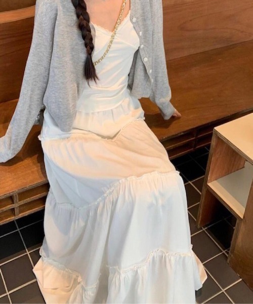gossip!ロサンゼルス(ゴシップロサンゼルス)の「シンプルフェミニンフリルロングボリュームティアードスカート /体型カバー 春夏 カジュアル 3color(スカート・レディース・ピンク/ホワイト/ブラック・FREE)」の13枚目の写真