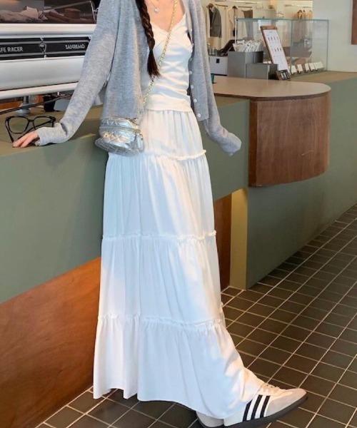 gossip!ロサンゼルス(ゴシップロサンゼルス)の「シンプルフェミニンフリルロングボリュームティアードスカート /体型カバー 春夏 カジュアル 3color(スカート・レディース・ピンク/ホワイト/ブラック・FREE)」の14枚目の写真