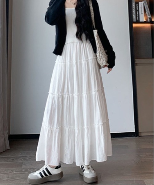 gossip!ロサンゼルス(ゴシップロサンゼルス)の「シンプルフェミニンフリルロングボリュームティアードスカート /体型カバー 春夏 カジュアル 3color(スカート・レディース・ピンク/ホワイト/ブラック・FREE)」の17枚目の写真