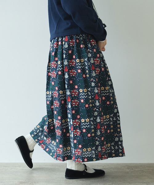 ビュルデサボン　秋の七草刺繍ギャザーワンピース　ネイビー ビュルデサボン 秋の七草刺繍 ギャザーワンピース