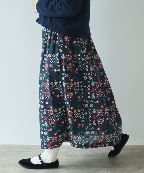 bulle de savon（ビュルデサボン）の「秋の七草刺しゅう ギャザー