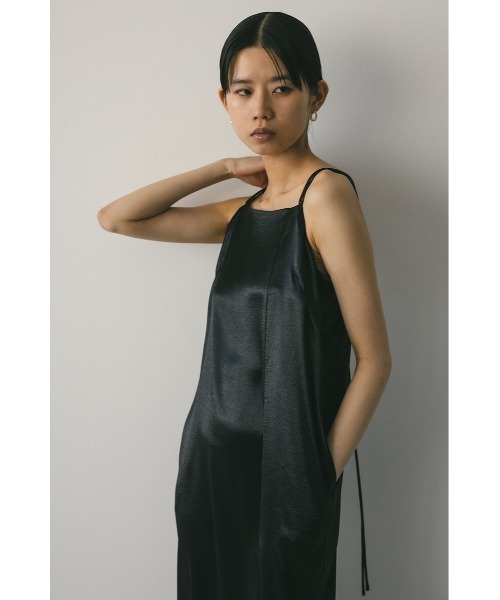 STYLEMIXER（スタイルミキサー）の「ミラーサテンストリングキャミワンピース（ワンピース・レディース・ブラウン/ブラック/サックスブルー・SMALL/MEDIUM）」の7枚目の写真