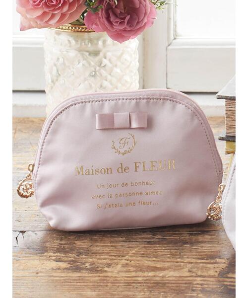 Maison de FLEUR(メゾンドフルール)の「サテンリボンラウンドポーチ Maison de FLEUR(メゾンドフルール)の「サテンリボンラウンドポーチ